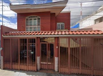 Casa de 3 habitaciones, Zamora · Venta de Casa en Las Fuentes, Zamora, Michoacan.