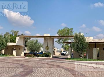 Terreno / Lote · 234m² · Terreno en Fraccionamiento La Valenciana