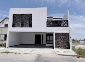 Casa de 3 habitaciones, Saltillo · Casa Nueva con Recámara en Planta Baja en Venta en Fracc. El Tapanco