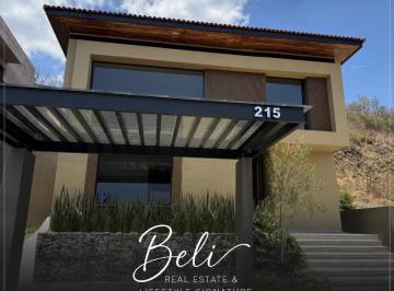 Casa 420m² Renta Fraccionamiento Bosque Monarca · Casa Nueva en Renta Club de Golf Altozano