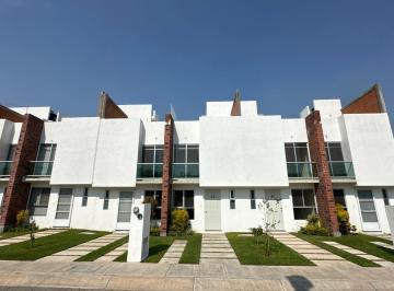 Casa en condominio de 2 habitaciones, Yautepec · Hermosa Casita con Alberca Compartida y Roof Garden