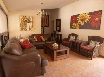 1 · Casa en Venta en Lomas 4ta
