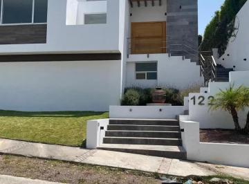 1 · Casa en Venta en Club de Glof La Loma
