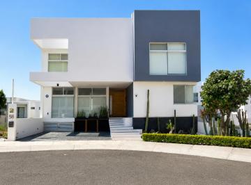 Casa de 3 habitaciones, El Marqués · Venta Casa Premium en Zibatá con Vista Espectacular Al Campo de Golf