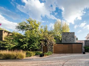 Casa de 4 habitaciones, Querétaro · Venta - Jurica - Casa Nido