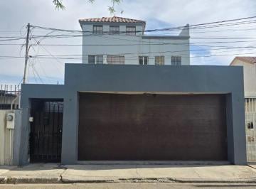 Casa de 4 habitaciones, Mexicali · Se Renta Casa en Fracc. Maestros Federales
