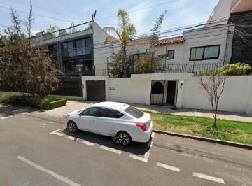 Casa de 3 habitaciones, Miguel Hidalgo · Casa en Polanco, Anatole France, de Remate Bancario, a Minutos del Metro Polanco
