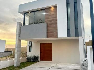 Casa · 170m² · 3 Recámaras · 2 Estacionamientos · Casa en Preventa Meseta, Sala de Tv, Amenidades