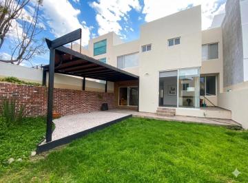 Casa · 188m² · 3 Recámaras · 2 Estacionamientos · Casa en Renta Juriquilla, Cuarto de Servicio, Terraza, Sala de Tv