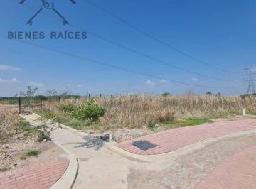 Terreno / Lote · 132m² · Terreno en Venta Ciudad Maderas, Oportunidad 132 m²