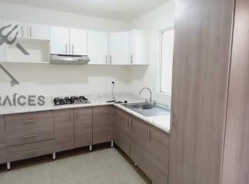 Casa · 105m² · 3 Recámaras · 2 Estacionamientos · Casa en Venta El Marques, Oportunidad 3 Recámaras 2 Baños
