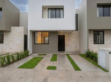Casa · 104m² · Casa en Venta Zibata, Jardín Trasero, Zona Flex