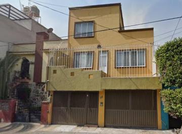 Casa de 4 habitaciones, Azcapotzalco · Casa en Venta en Calle Frambuesa #86