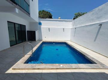 Casa de 4 habitaciones, Boca del Río · ¡Casa de 4 Recámaras en Boca del Río! ¡Con Recámara en Planta Baja y Alberca!
