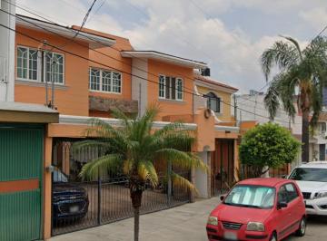 Casa de 3 habitaciones, Guadalajara · ¡Vive en Una de Las Colonias con Mayor Arbolado y Tradición de Guadalajara!