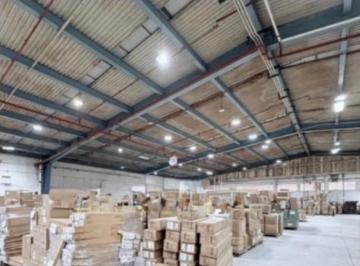 Bodega comercial · 500m² · 1 Estacionamiento · Bodega Renta Naucalpan 500 m² Piso 1