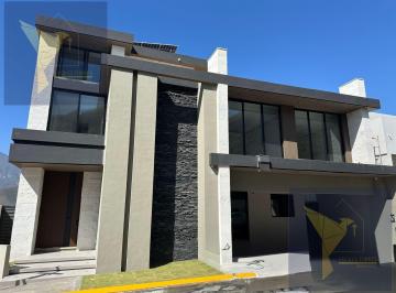 Fachada Principal · Casa en Residencial y Club de Golf La Herradura Etapa a