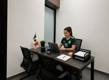 Oficina , Zapopan · Oficina Para 1 Persona - Col. Puerta de Hierro