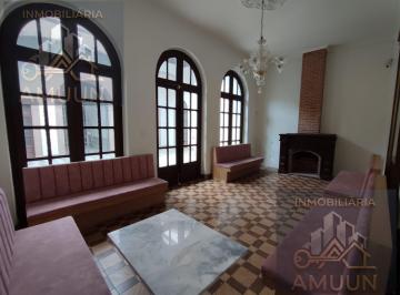 Casa · 625m² · 2 Recámaras · Casona Céntrica en Venta Ideal Para Oficinas, Restaurantes, Hotel, Escuelas