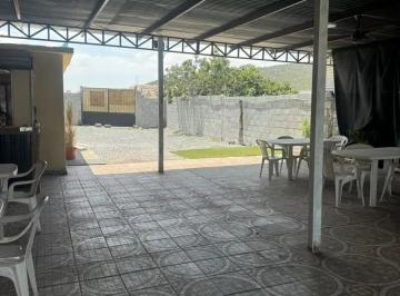 1 · Terreno en Renta con Área Techada y Área de Cocina