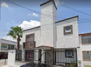Casa de 3 habitaciones, Querétaro · Casa en Queretaro, La Joya, de Remate Bancario. Cerca del Hospital General de Queretaro
