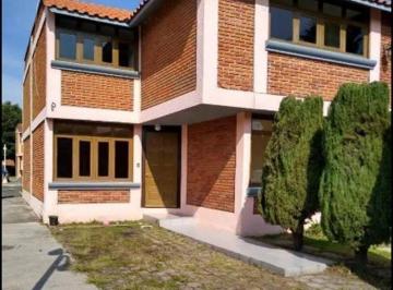 Casa de 3 habitaciones, Toluca · Casa en Toluca, Buenaventura de Remate Bancario, Cerca del Museo de Antropologia del Estado de Mexi