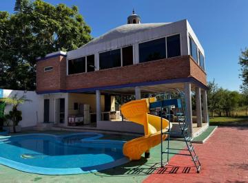 Terreno / Lote · 3050m² · 3 Recámaras · 8 Estacionamientos · Quinta en Venta en Santiago