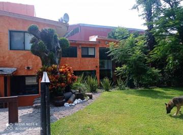 Casa · 353m² · 3 Recámaras · 10 Estacionamientos · Casa Sola en Venta en Tlaltenango | 955 m² Terreno | 10 Autos