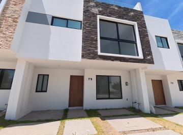 Casa en condominio · 152m² · 3 Recámaras · 2 Estacionamientos · Adamar, Tlajomulco de Zuñiga.