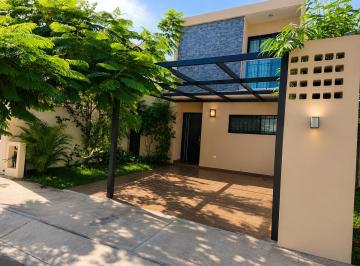 Casa de 2 habitaciones, Mérida · Casa en Venta en Las Américas