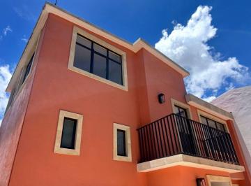 Casa de 3 habitaciones, Naucalpan de Juárez · Casa Recién Remodelada, San Mateo 3 Recamaras y Estudio con Jardín en Privada