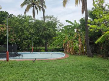 Quinta · 270m² · 4 Recámaras · 7 Estacionamientos · Venta de Quinta en Cd. Ayala, Morelos