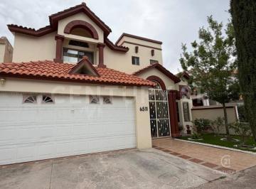 Casa · 371m² · 4 Recámaras · Casa en Venta en Haciendas del Valle, Chihuahua, Chih.