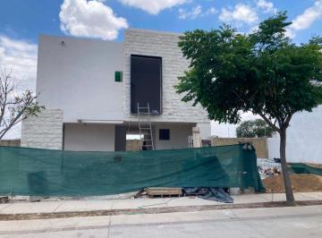 Casa de 3 habitaciones, León · Casa en Preventa Mayorca Residencial Leon Gto Zona Sur. Frente Área Verde