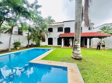 Casa de 4 habitaciones, Cancún · Casa en Renta 4 Recs con Alberca y Jardín en Cancún