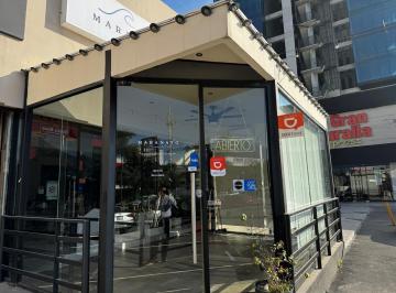 Local comercial · 135m² · 1 Estacionamiento · Local en Renta en San Pedro Garza García