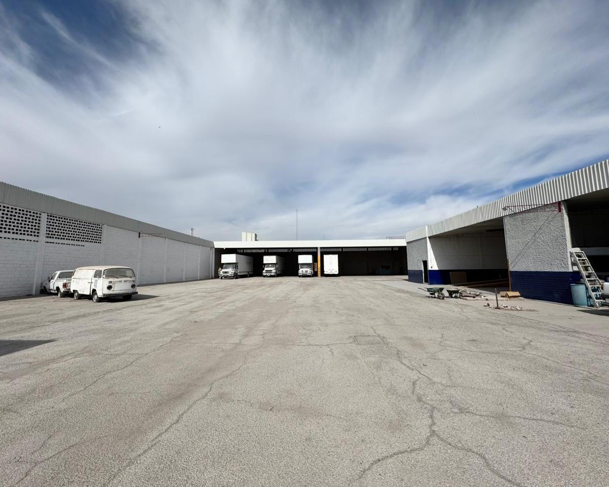 Industrial Land for Rent with Maneuvering Yard | Offices and Workshop | Gómez Palacio, Dgo