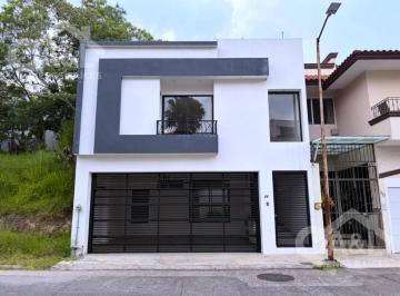 Casa · 3 Recámaras · 2 Estacionamientos · Casa en Renta Fraccionamiento Residencial Monte Magno