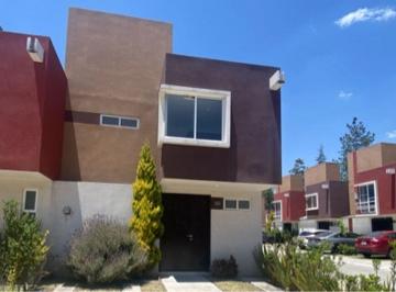 Casa · 95m² · 3 Recámaras · 2 Estacionamientos · Casa en Renta en Toluca, Las Misiones II