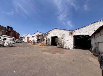 Bodega comercial , Guadalajara · Amplias Bodegas Comerciales con Patio de Maniobras, Cerca de Zona Industrial