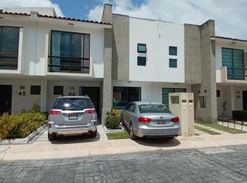 Casa · 130m² · 3 Recámaras · 2 Estacionamientos · Acogedora Casa en Renta en Exclusivo Fraccionamiento de San Mateo Atenco Saluda Rápida a Cdmx