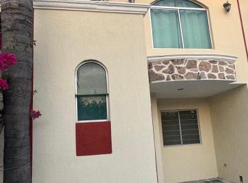 Casa de 2 habitaciones, Zapopan · Casa en Coto Privado 5 Min Periférico y López Mateos