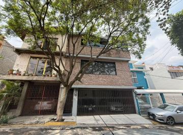 Casa de 4 habitaciones, Tlalnepantla de Baz · Casa en Venta en Lomas de Valle Dorado Tlalnepantla