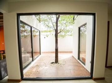 Casa · 280m² · 3 Recámaras · 2 Estacionamientos · Casa - Zirándaro