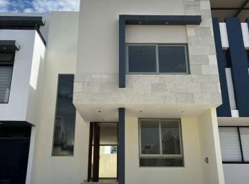 Casa en condominio de 4 habitaciones, Zapopan · Casa en Venta Dentro de Coto en Valle Imperial.