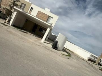 1 · Casa en Renta en Real Ankara