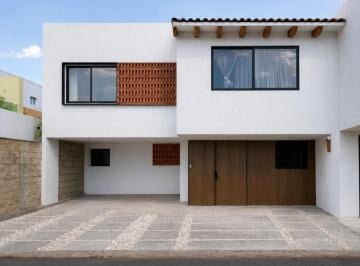 1 · Casa en Venta, Puebla, Quintas de Cortés, Zerezotla, San Pedro Cholula, 4 Recámaras