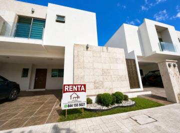Casa de 3 habitaciones, Saltillo · Casa en Renta, Las Misiones V, Al Norte, Saltillo, Coah. 3 Recamaras, Jardin, Seguridad 24/7.