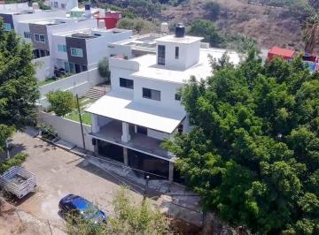 Casa de 3 habitaciones, Cuernavaca · Casa en Venta – Fraccionamiento Loma Azul, Colonia Lomas de Tetela, Cuernavaca, Morelos.