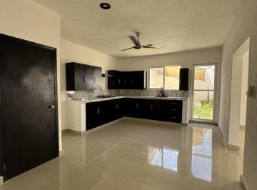Casa · 246m² · 3 Recámaras · 2 Estacionamientos · Casa en Venta Salvador Alvarado Sur